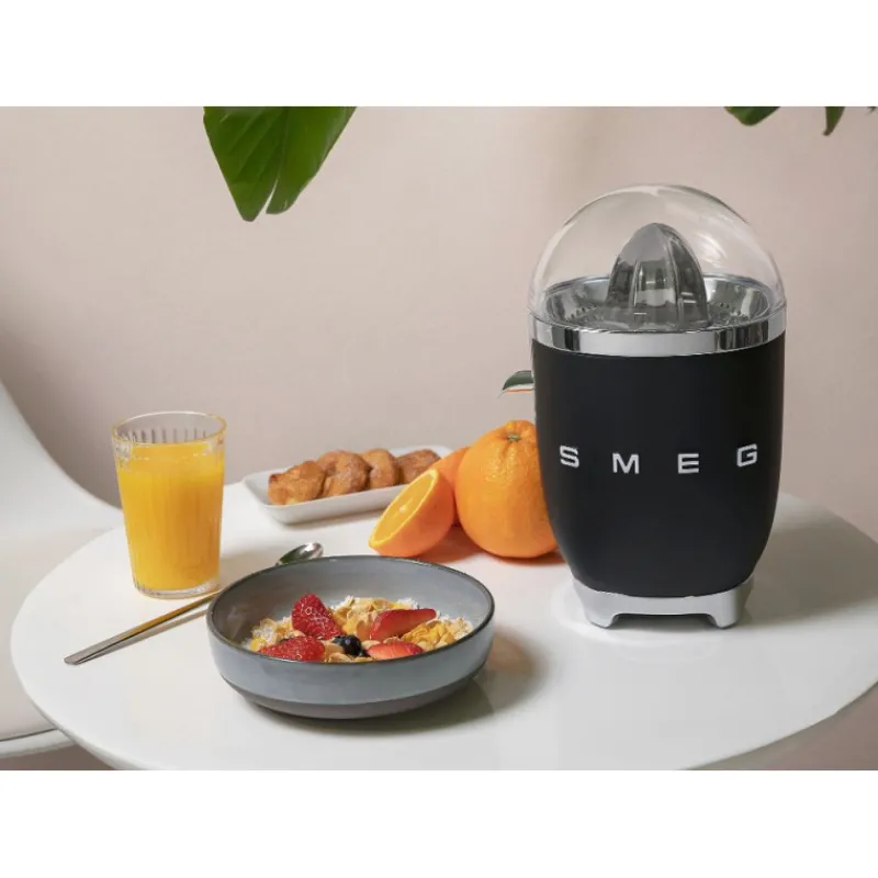 Presse-Agrumes<SMEG Presse-agrumes Noir mat Années 50,